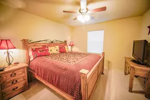 128 Oak Creek St, Jacksboro, TX 76458 - Photo 6