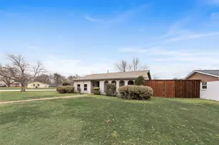 2234 Aloha Dr, Mesquite, TX 75150 - Photo 4