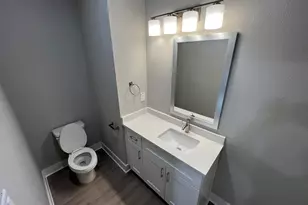 525 W Collins St, Stephenville, TX 76401 - Photo 12