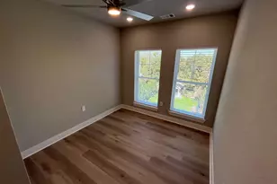 525 W Collins St, Stephenville, TX 76401 - Photo 28