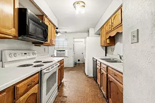 1722 Uvalde St, Mesquite, TX 75150 - Photo 6