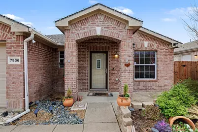7936 Meadow Spring Lane, Fort Worth, TX 76120 - Photo 4