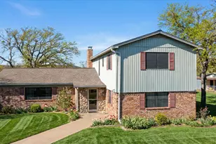 393 Kennon Cir, Palo Pinto, TX 76484 - Photo 2