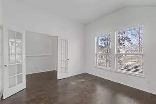 924 Blue Quail Run, Glenn Heights, TX 75154 - Photo 6