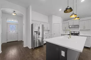 924 Blue Quail Run, Glenn Heights, TX 75154 - Photo 8