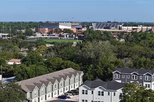 422 S Lillian Street S, Stephenville, TX 76401 - Photo 4