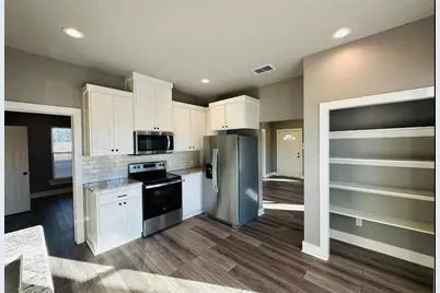 1408 E Houston Street, Tyler, TX 75702 - Photo 6