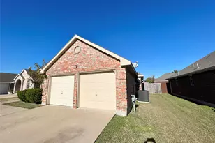 112 Walnut Ln, Rockwall, TX 75032 - Photo 2