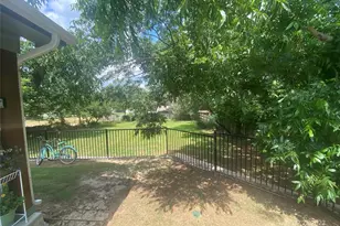 561 S 2nd, Stephenville, TX 76401 - Photo 28