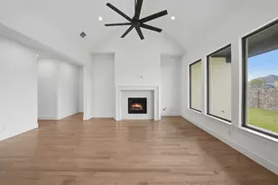 611 Mayfair Ln, Frisco, TX 75033 - Photo 32
