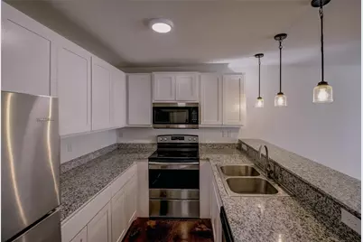 402 Garrett Court, Stephenville, TX 76401 - Photo 8