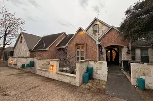 1908 Carmel Dr, Plano, TX 75075 - Photo 1