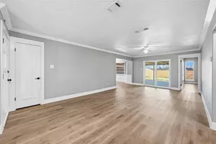 1203 Southmoor Dr, Arlington, TX 76010 - Photo 4