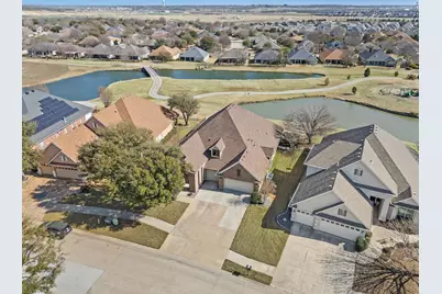 9317 Grandview Drive, Denton, TX 76207 - Photo 6