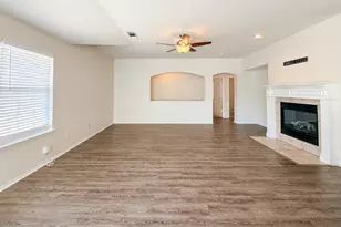 5353 Freestone Dr, Grand Prairie, TX 75052 - Photo 18