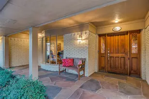 10626 Cox Ln, Dallas, TX 75229 - Photo 40