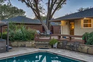 10626 Cox Ln, Dallas, TX 75229 - Photo 36