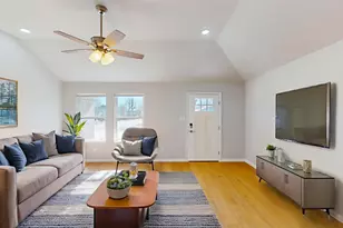 707 Cedar St, Cleburne, TX 76031 - Photo 6