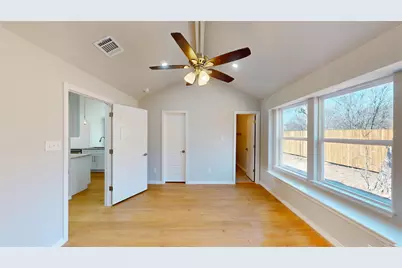 707 Cedar Street, Cleburne, TX 76031 - Photo 18