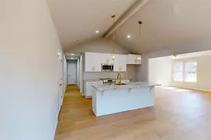 707 Cedar St, Cleburne, TX 76031 - Photo 12