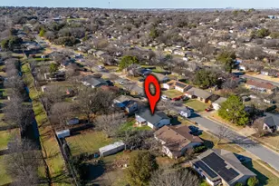 529 Ann Lois Ln, Burleson, TX 76028 - Photo 22