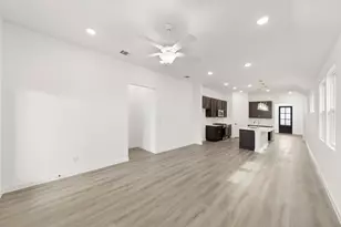 5933 Laurel Lk Ln, Pilot Point, TX 76258 - Photo 18