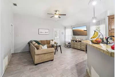 2406 San Gabriel Drive, Granbury, TX 76048 - Photo 4