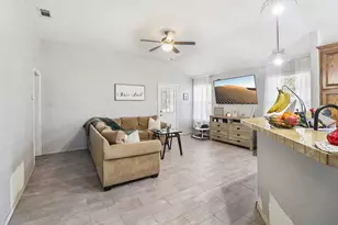 2406 San Gabriel Dr, Granbury, TX 76048 - Photo 4