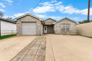 1035 N Ravinia Dr, Dallas, TX 75211 - Photo 1