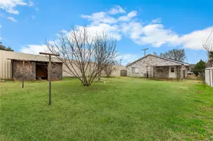 1035 N Ravinia Dr, Dallas, TX 75211 - Photo 20