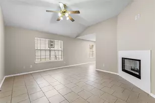 1035 N Ravinia Dr, Dallas, TX 75211 - Photo 6