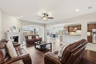 11589 Geranium Dr, Frisco, TX 75035 - Photo 2