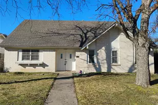 2789 Rollingdale Ln, Farmers Branch, TX 75234 - Photo 1