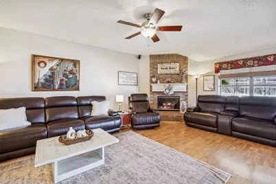 5101 Wilkes Court, Arlington, TX 76017 - Photo 4