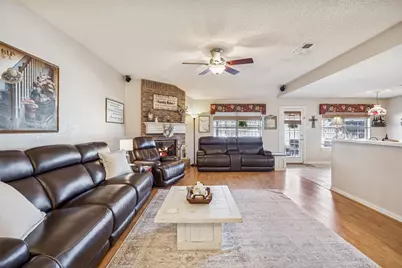 5101 Wilkes Court, Arlington, TX 76017 - Photo 6