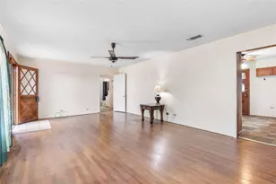 1912 E Texas St, Denison, TX 75021 - Photo 6