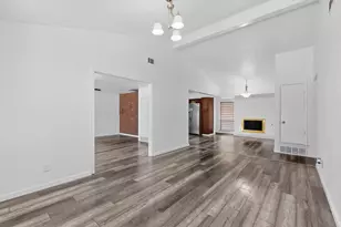 11317 Carissa Dr, Dallas, TX 75218 - Photo 12