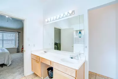 1107 Deer Valley Lane, Arlington, TX 76001 - Photo 26