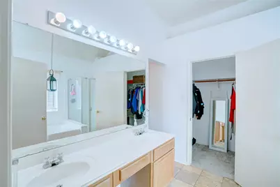 1107 Deer Valley Lane, Arlington, TX 76001 - Photo 24