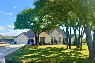 7754 Barber Rnch Rd, Fort Worth, TX 76126 - Photo 2