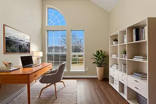 2116 Montclair Ln, Lewisville, TX 75067 - Photo 4