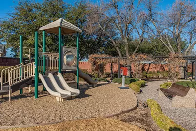 4624 Byron Circle, Irving, TX 75038 - Photo 8