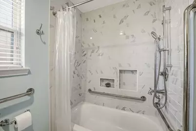 6104 N Waverly Court, Granbury, TX 76049 - Photo 16