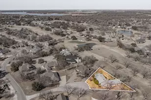 6104 N Waverly Ct, Granbury, TX 76049 - Photo 32