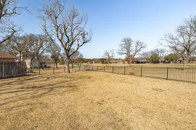 6104 N Waverly Court, Granbury, TX 76049 - Photo 28