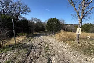 329 S Skyline Ct, Cresson, TX 76035 - Photo 2