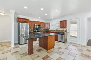 10904 Braemoor Dr, Fort Worth, TX 76052 - Photo 12