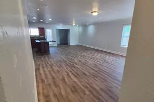 10904 Braemoor Dr, Fort Worth, TX 76052 - Photo 6
