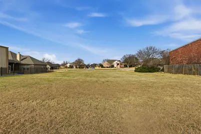 9103 Bellechase Road, Granbury, TX 76049 - Photo 12