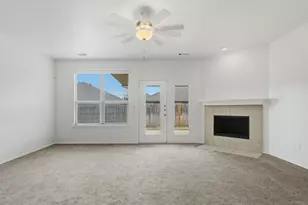 421 Sandy Creek Dr, Fort Worth, TX 76131 - Photo 12